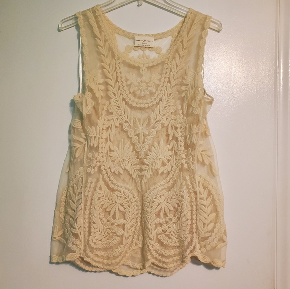 See-through Lace Tank Top - Picture 1 of 2